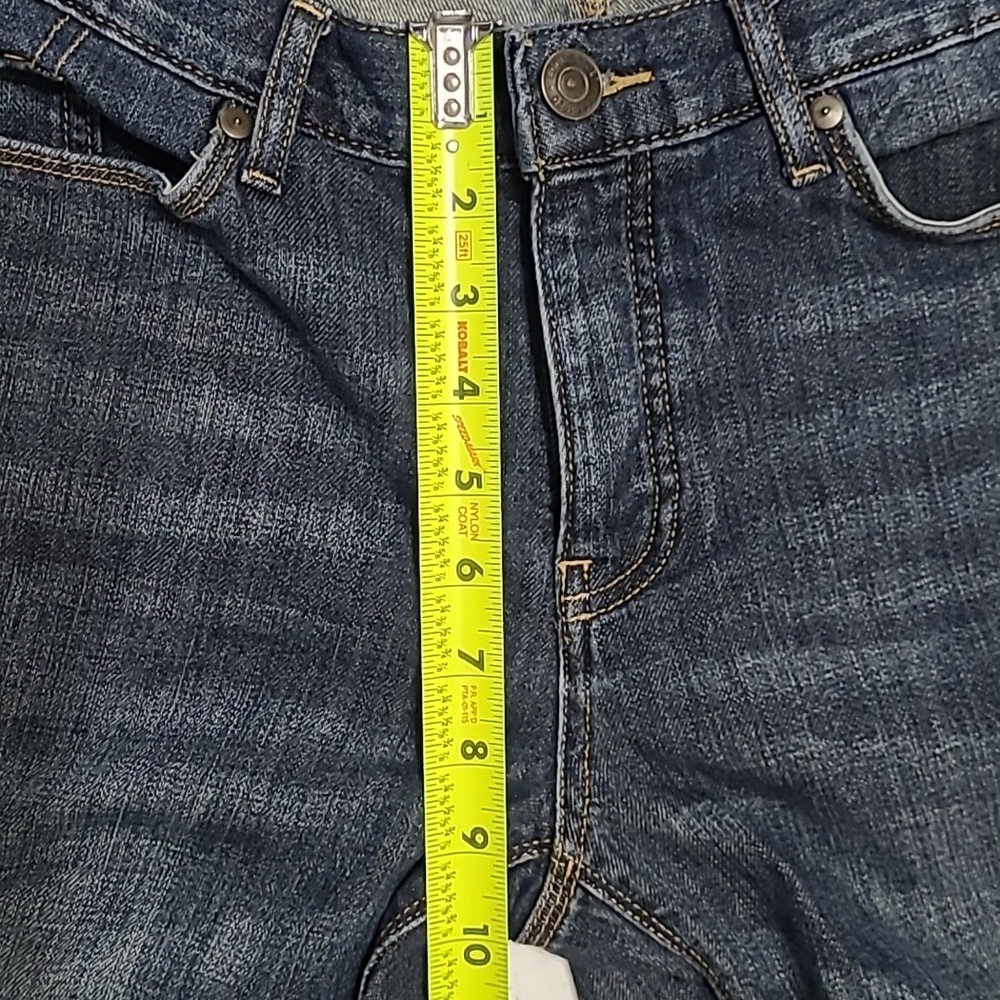 Eddie Bauer Boyfriend Fit Relaxed Leg Jeans with Button Fly size 8 TALL - Picture 10 of 10